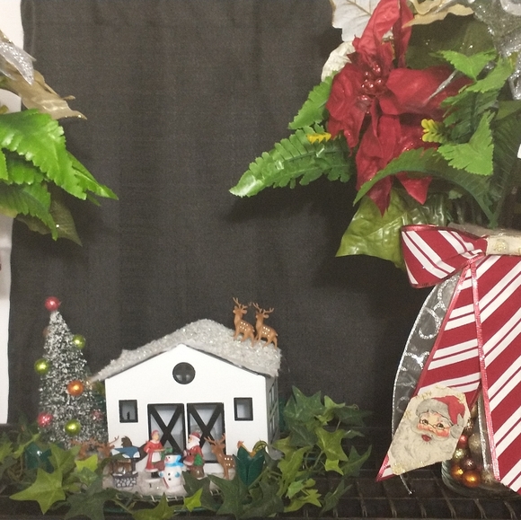 Three piece deco for christmas